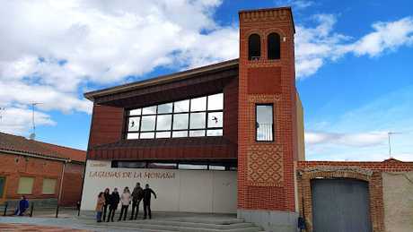Fotografia tomada fuera de Centro Lagunas de La Moraña - Museo en El Oso, Ávila