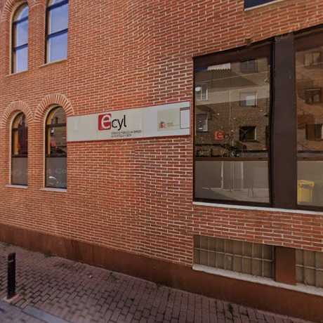 Fotografia tomada fuera de Oficina de Empleo de Arévalo ECyL - Agencia de colocación en Arévalo, Ávila