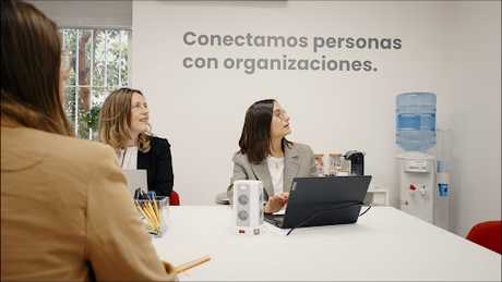 Fotografia tomada fuera de PrideCom | Comunicación Interna & Employer Branding - Agencia de publicidad en Chamberí, Madrid