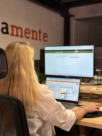 Fotografia tomada fuera de Analíticamente - Agencia Marketing Digital Madrid - Agencia de marketing en Salamanca, Madrid