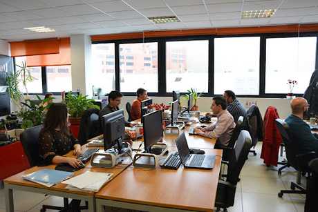 Fotografia tomada fuera de MarketiNet - Agencia de marketing en San Blas-Canillejas, Madrid
